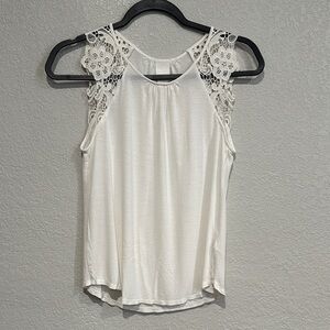 H&M Elegant White Lace Sleeveless Top